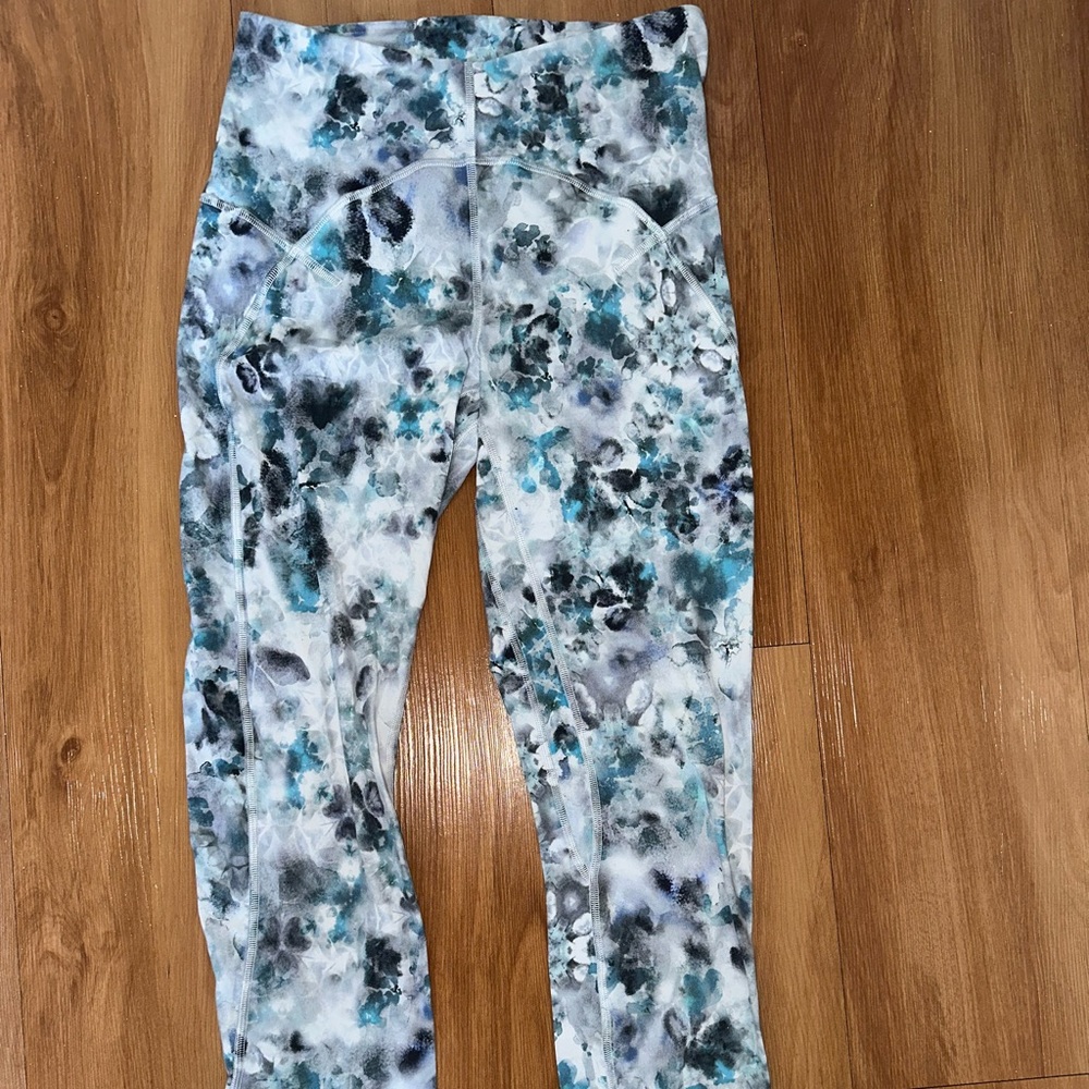 lululemon patterned leggings